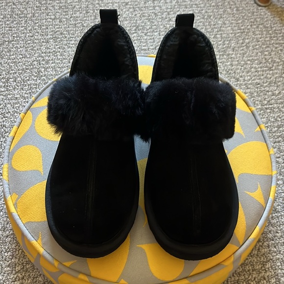 Black suede sheepskin lined boots - Picture 4 of 7